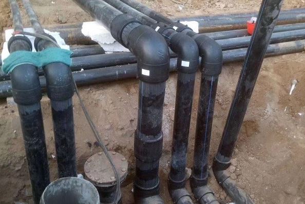 Jak ovlivňují fúzní techniky vlastnosti odolných proti úniku kování HDPE?